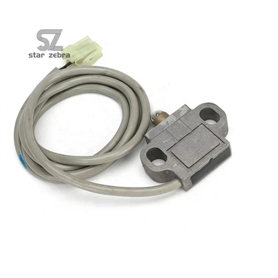 High Guarantee Excavator Switch 6F95 for PC200-5 PC200-6 D4C-9093 203-06-5621 Travelling Pressure Sensor