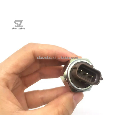 ZAX200 4HK1 Engine Common Fuel Rail Pressure Sensor Switch Part number 499000-6160 for Excellent Functionality